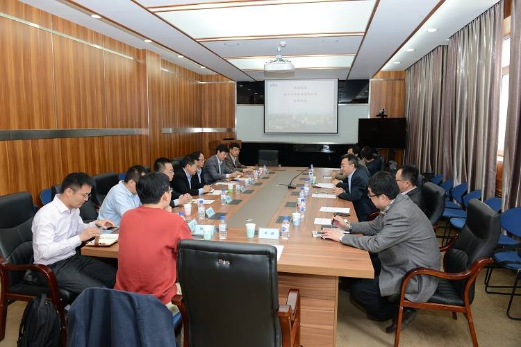 ��Ȧ- ��ȦΪ�Ķ���