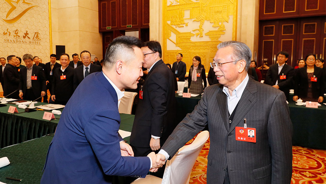 ��Ȧ- ��ȦΪ�Ķ���