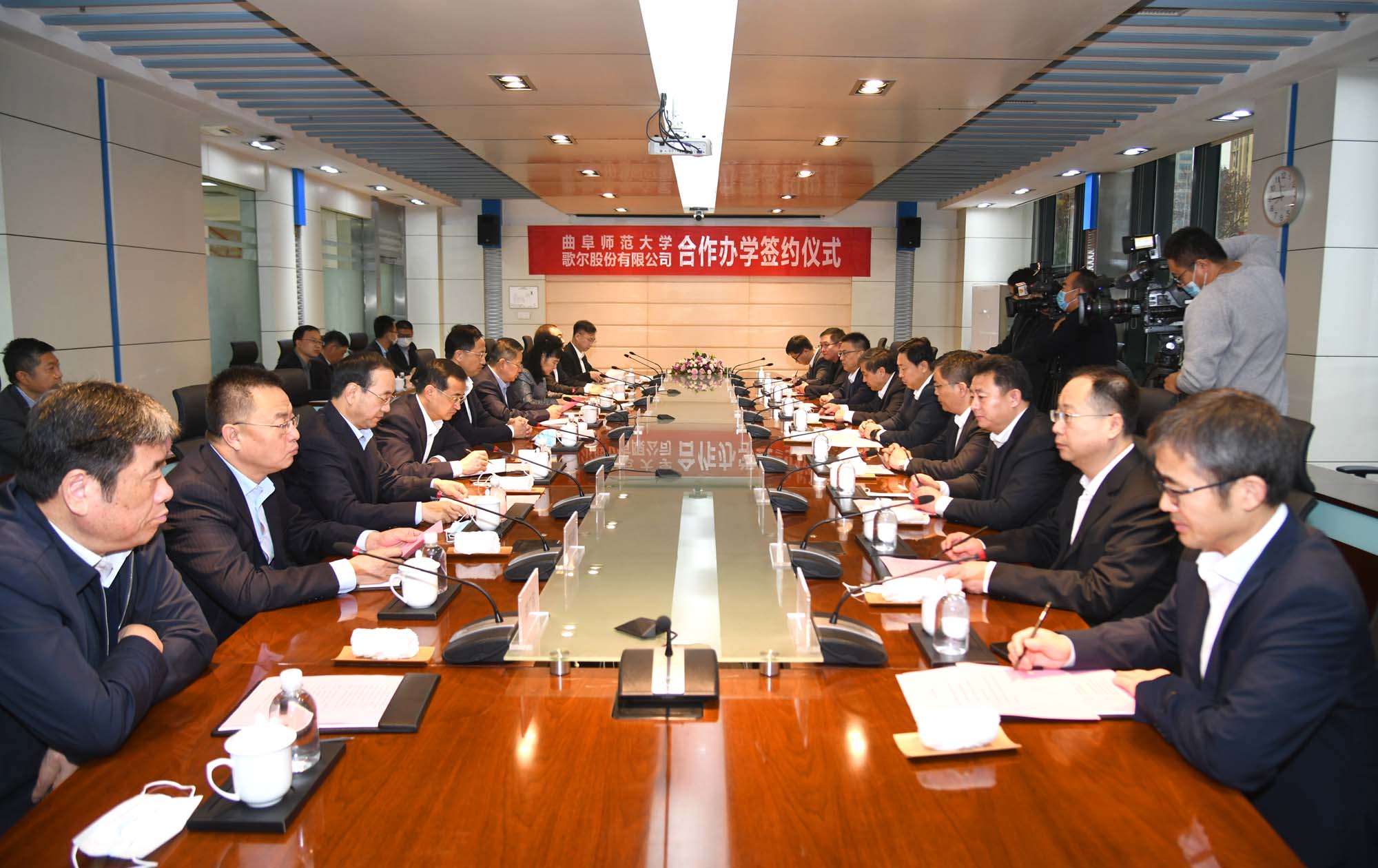 ��Ȧ- ��ȦΪ�Ķ���