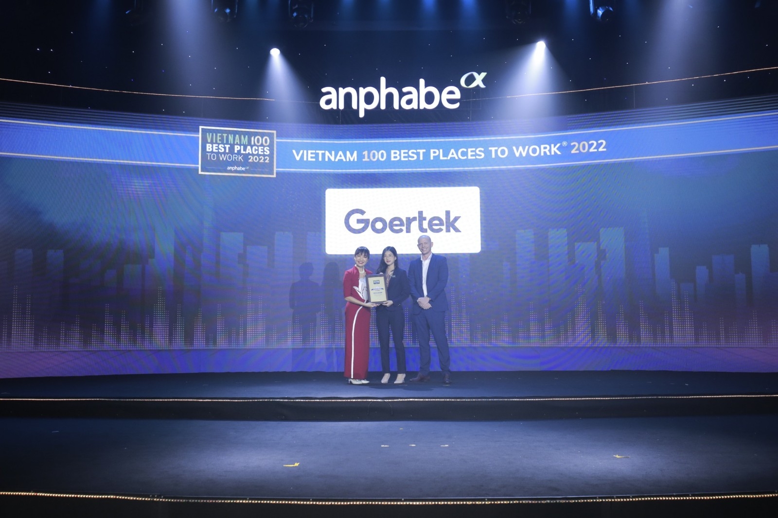 ��Ȧ- ��ȦΪ�Ķ���