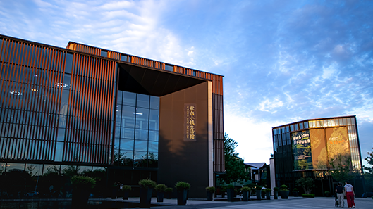 ��Ȧ- ��ȦΪ�Ķ���