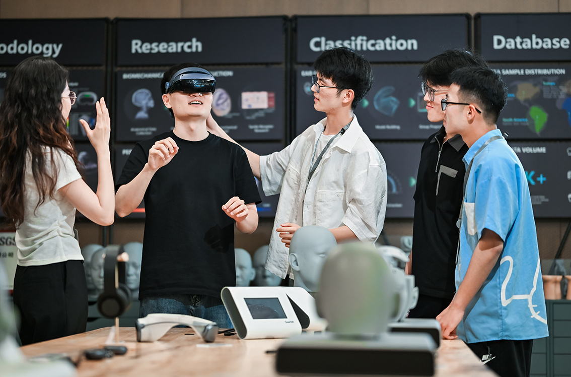 ��Ȧ- ��ȦΪ�Ķ���