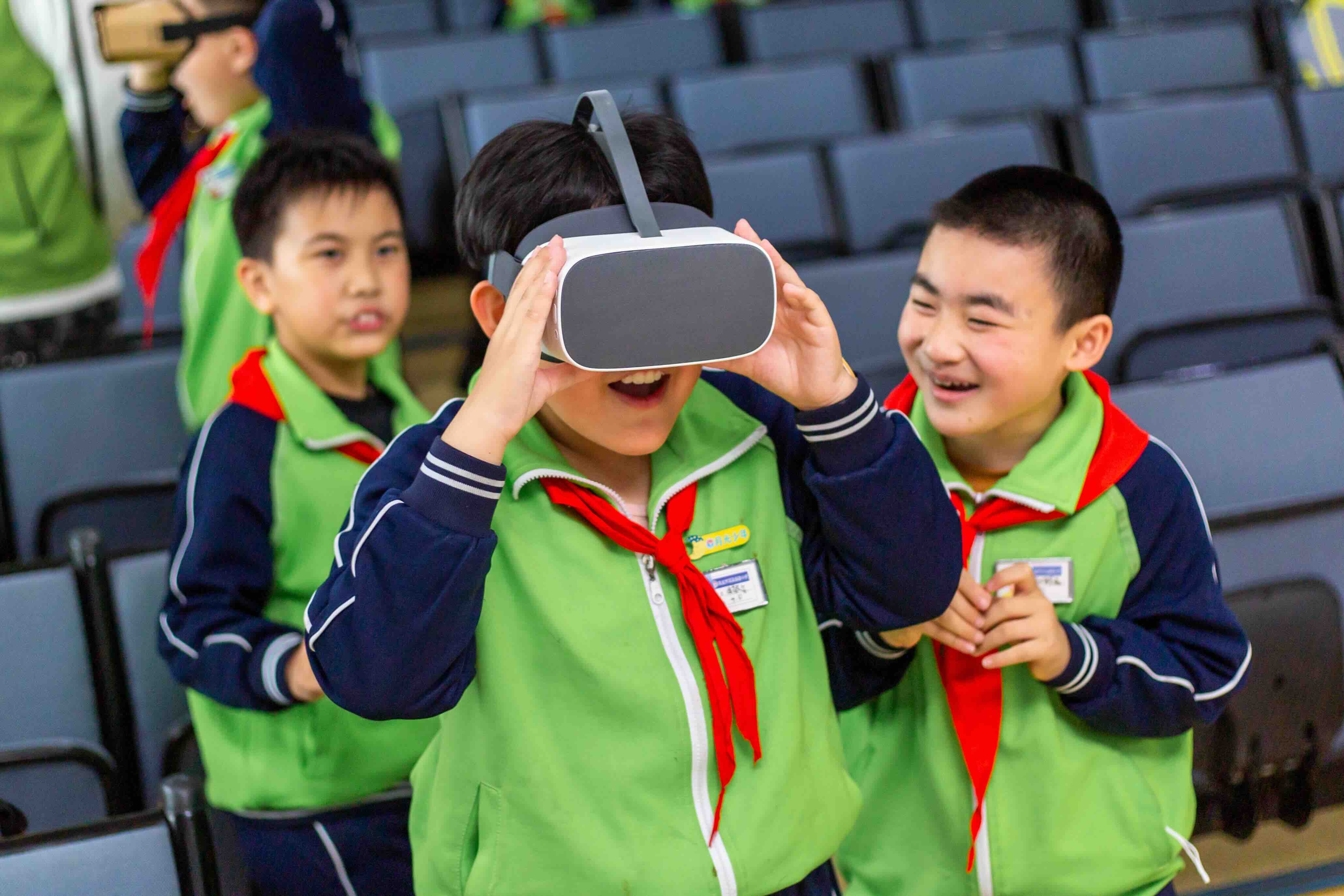 ��Ȧ- ��ȦΪ�Ķ���